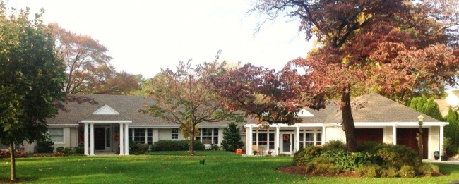 Waterfront ranch home in Salisbury Maryland's Tony Tank neighborhood